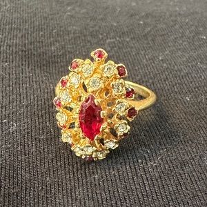 Gold Ring with Ruby & Diamond Gemstones